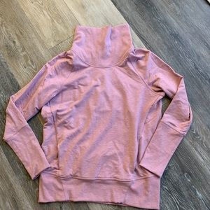 Warm top lululemon 8